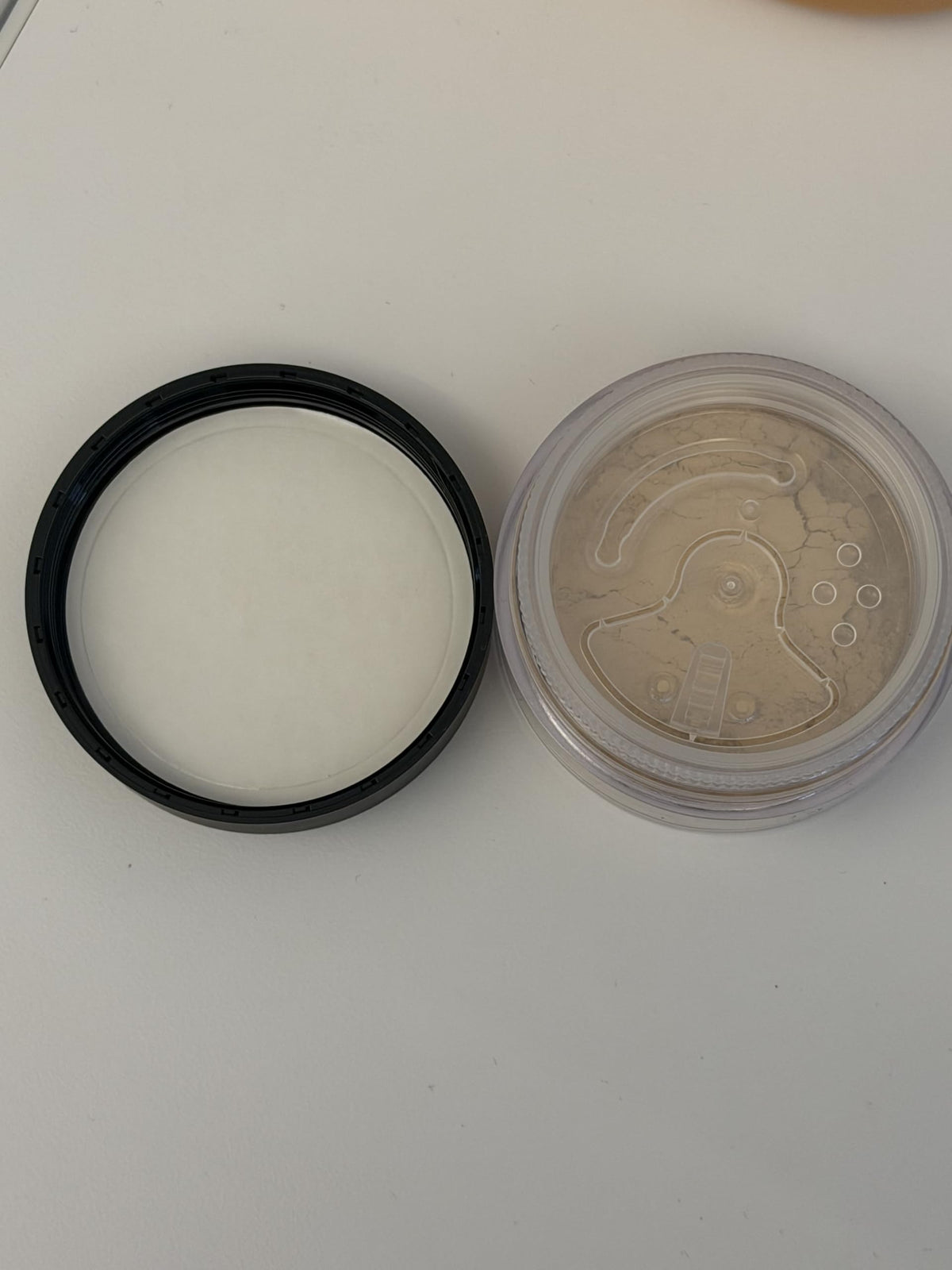 bareMinerals Fond de Teint Poudré Mat 55g couleur claire 01