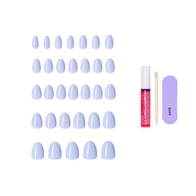Bâtonnet de manucure et lime à ongles inclus dans le kit KISS