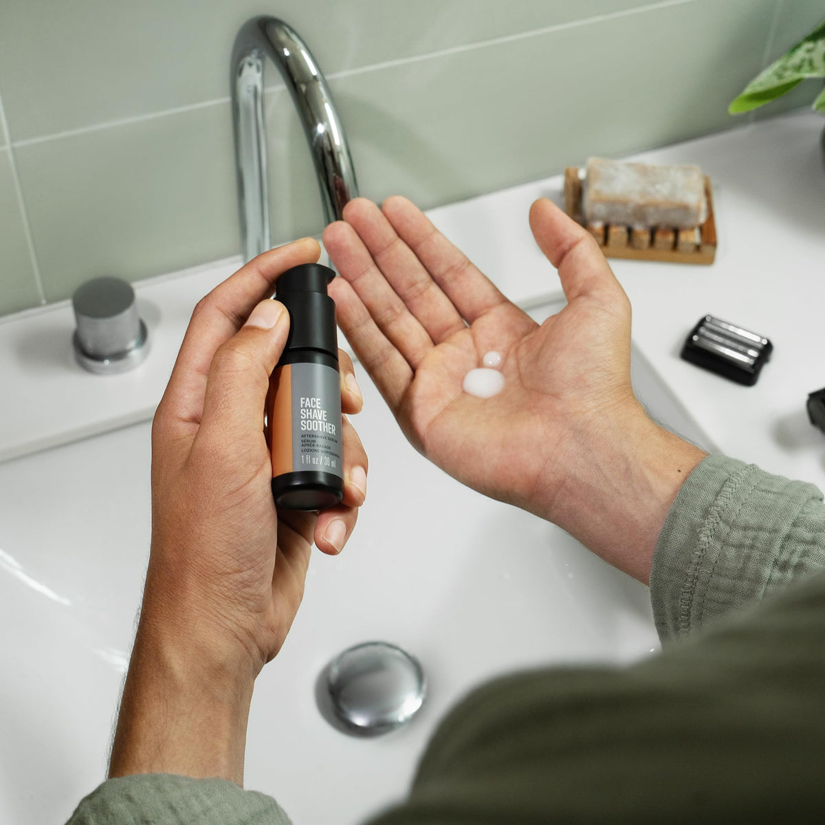 Batterie rechargeable du rasoir MANSCAPED avec voyant LED