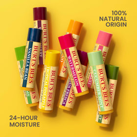 Baume à lèvres Burt's Bees dans un sac à main