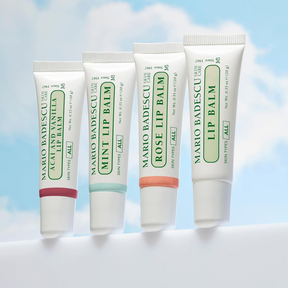 Baume à Lèvres Mario Badescu sur une table de maquillage