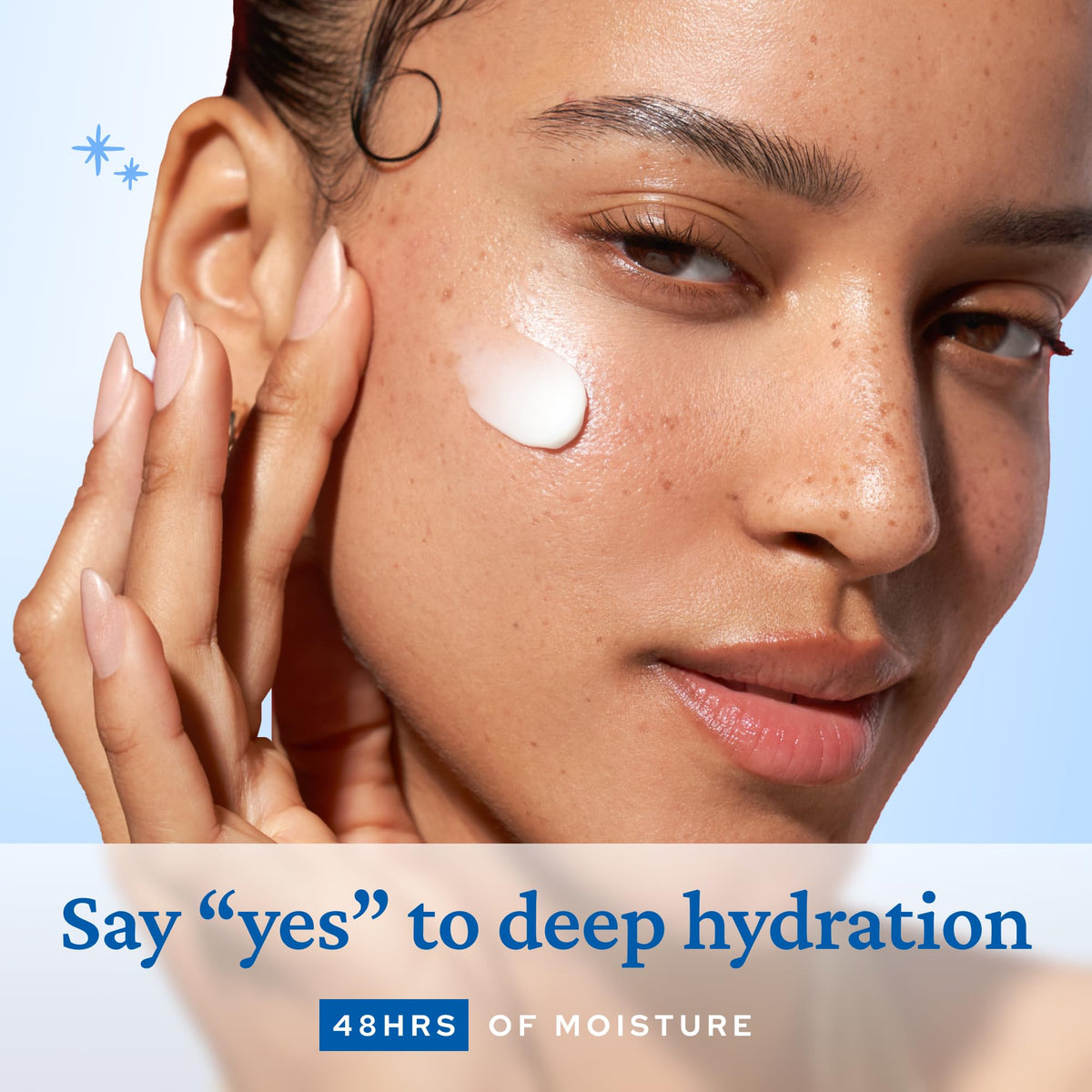belif Moisturizing Bomb crème hydratante appliquée sur peau