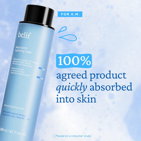 belif Tonique Hydratant Niacinamide 150ml avec gouttes sur une surface