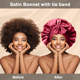 Bonnet de nuit en satin porté sur une tête avec cheveux bouclés