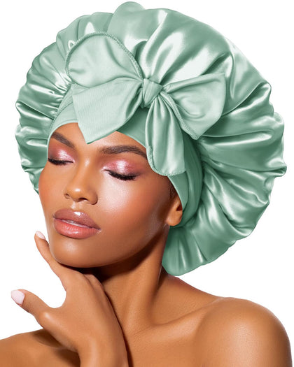 Bonnet en satin BONNET QUEEN vert sauge, vue de face