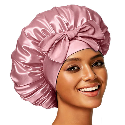 Bonnet en satin Confvrter rose vue de face