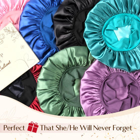 Bonnet en satin YANIBEST dans une ambiance cosy