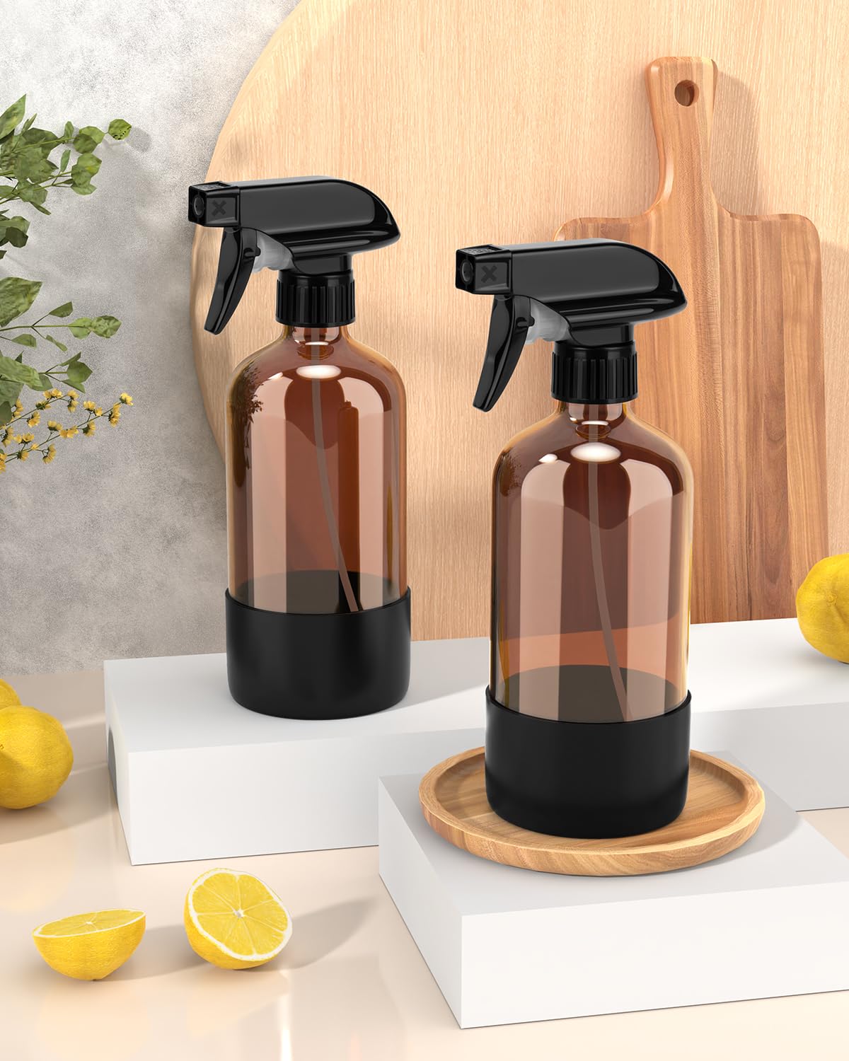 Bontip bouteille spray en verre ambre avec vue rapprochée sur la housse en silicone
