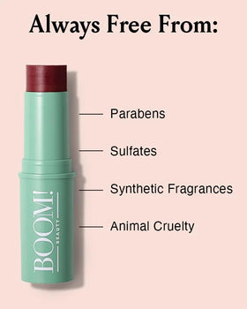 Boomstick Color Crème Blush 41g en usage, femme appliquant le blush