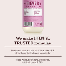 Bouteille de savon liquide pour les mains Mrs. MEYER'S sur un fond de jardin
