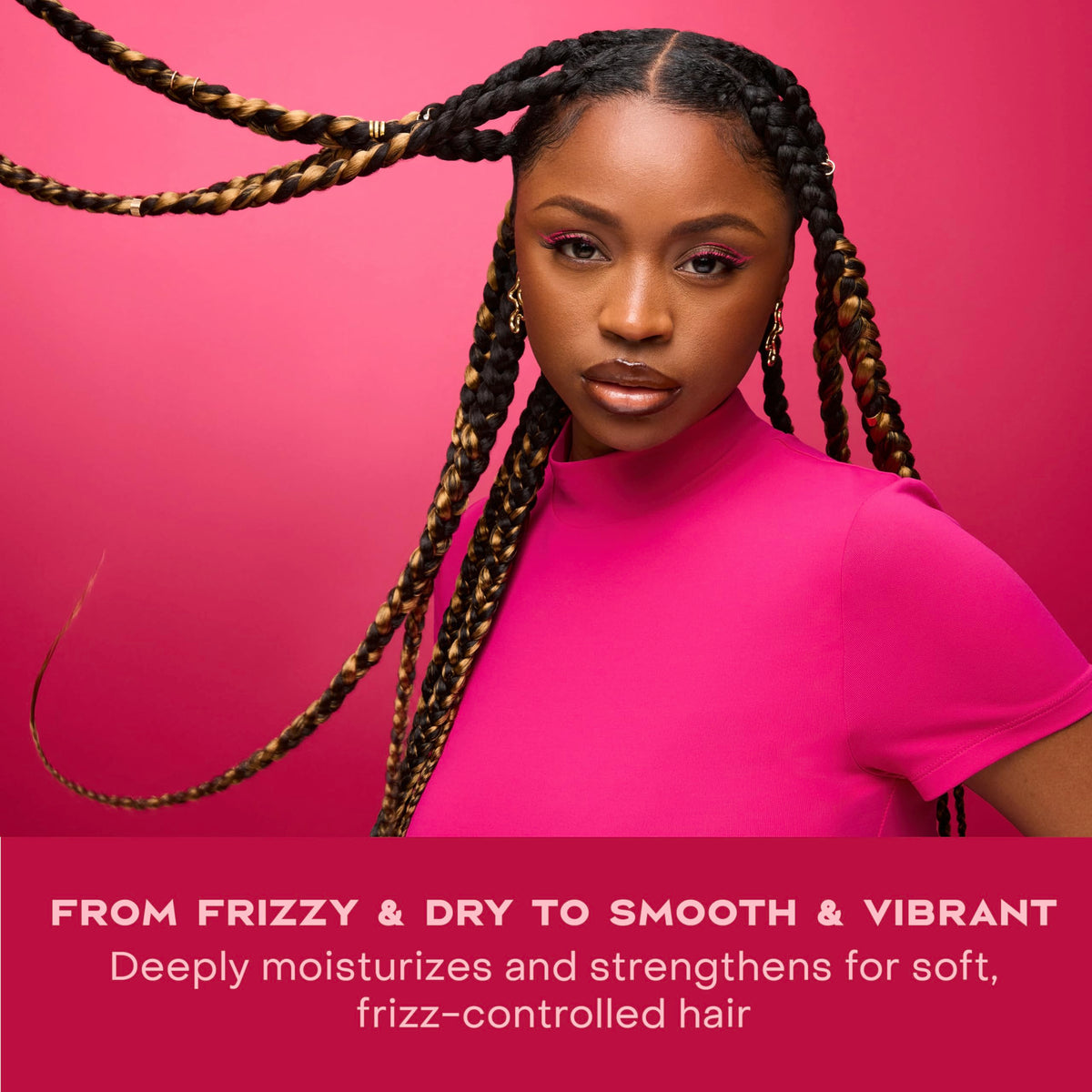 Bouteille de Shea Moisture Après-Shampoing Miel Manuka avec accessoires de soins capillaires