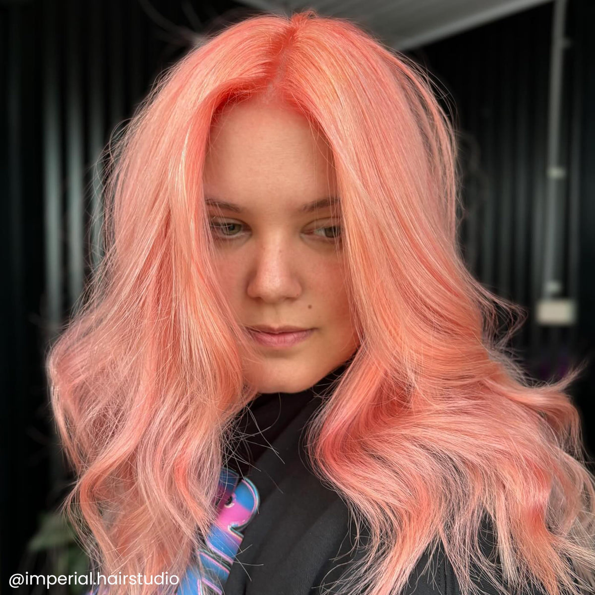 Bouteille de Teinture Cheveux ARCTIC FOX Peach Prosecco avec échantillons