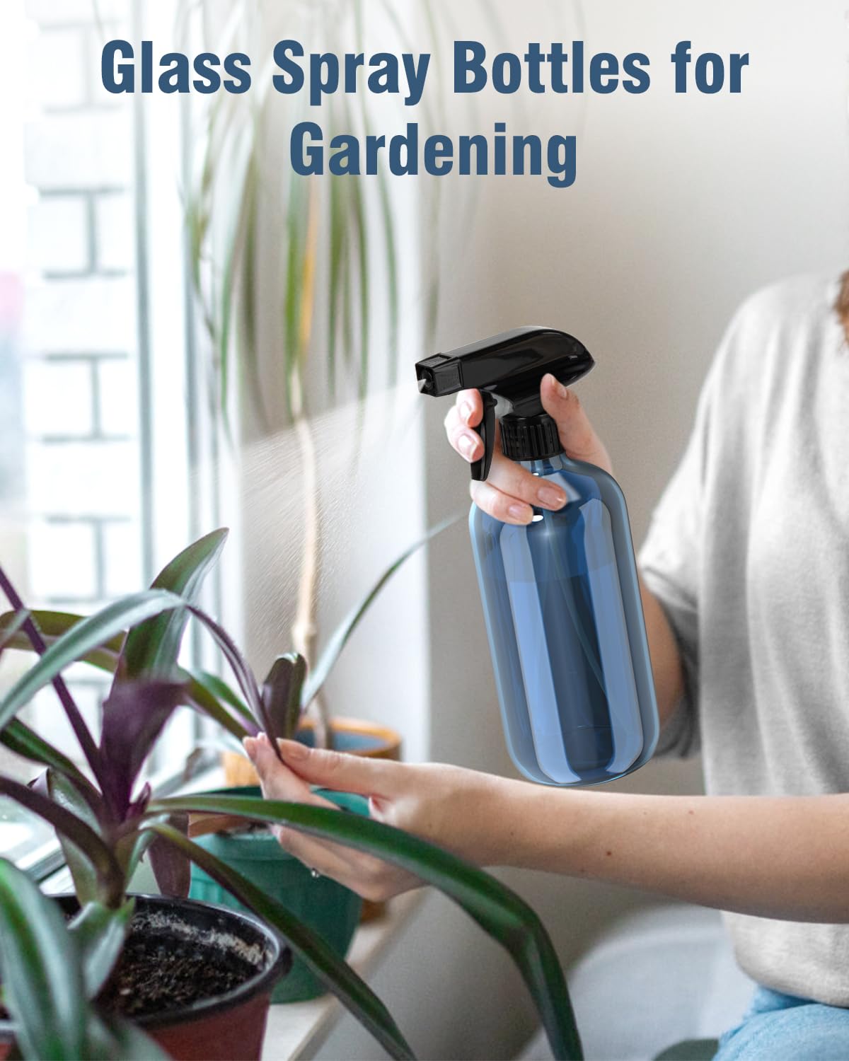 Bouteille en verre Bontip avec vaporisateur noir en action