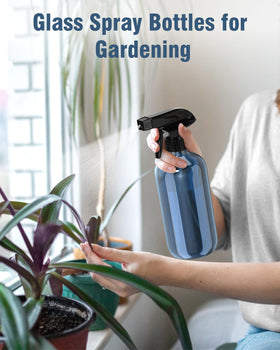 Bouteille en verre Bontip avec vaporisateur noir en action