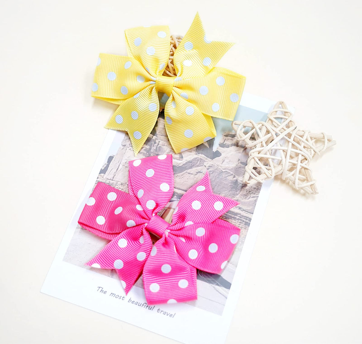 Bows en grosgrain pour différentes coiffures sur mannequin