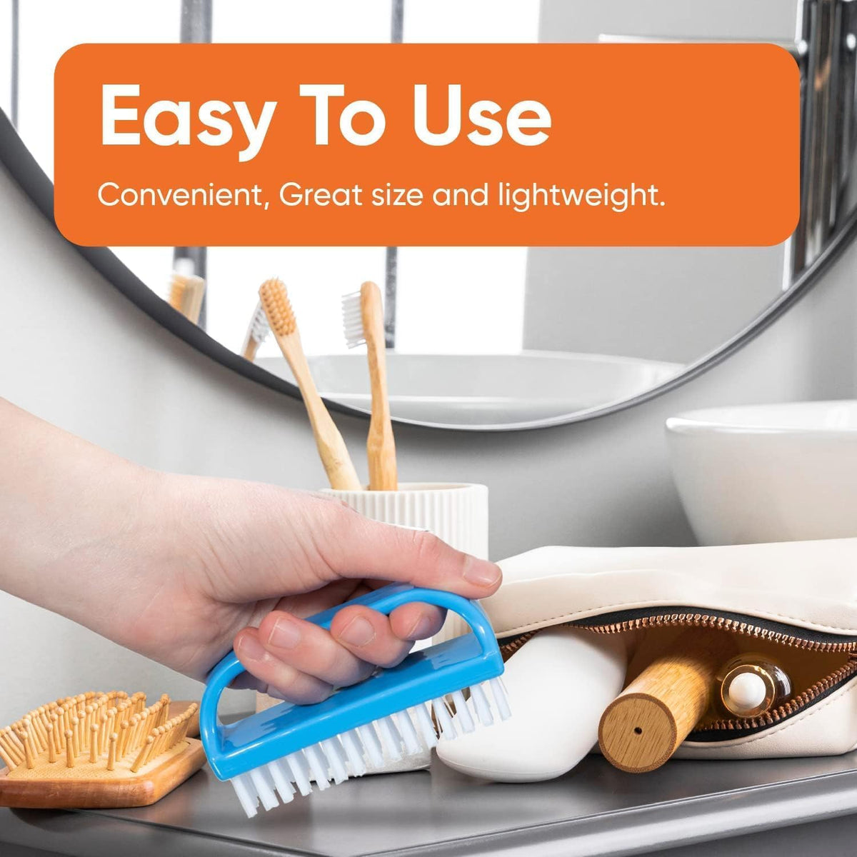 Brosse à ongles Superio dans une salle de bain