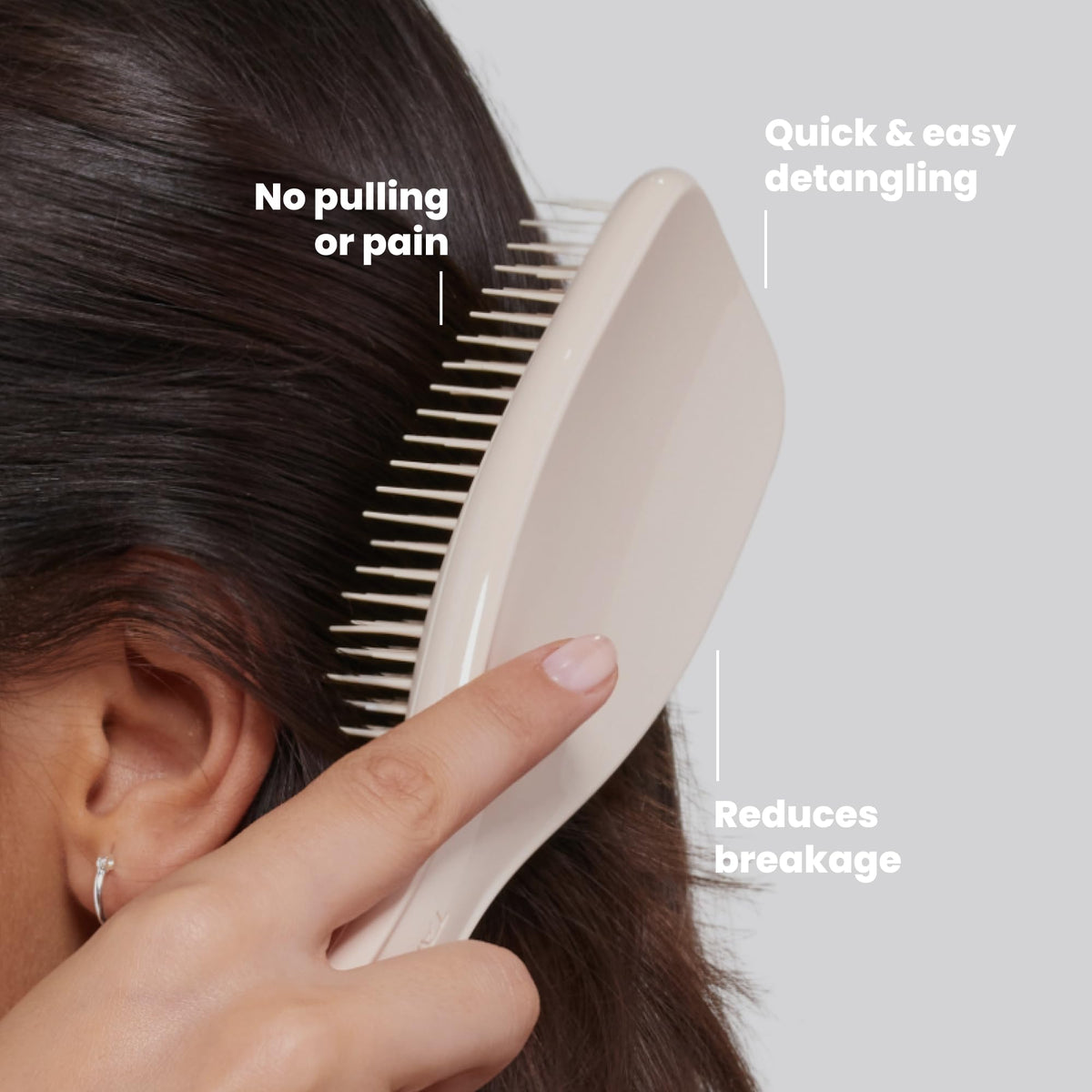 Brosse démêlante TANGLE TEEZER Ultimate sur fond blanc