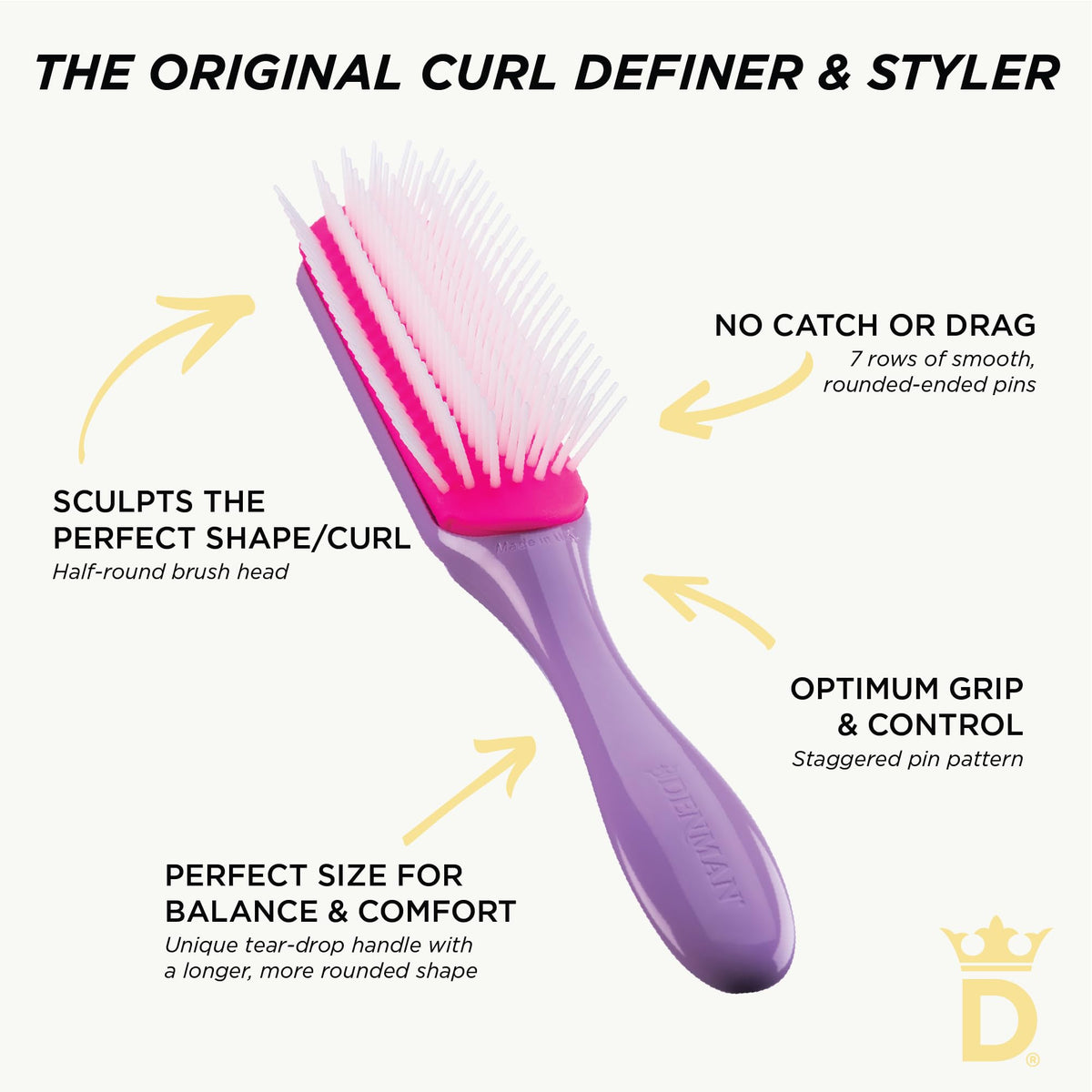Brosse Denman D3 sur fond blanc avec des cheveux démêlés