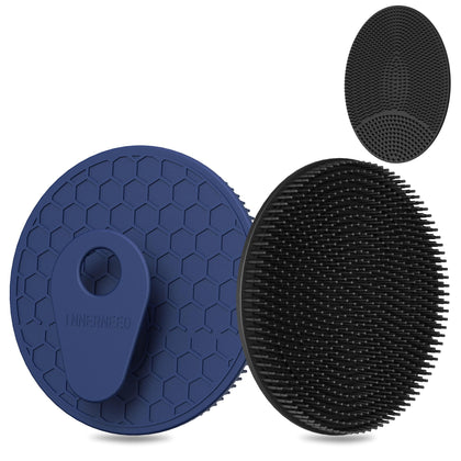 Brosse exfoliante en silicone INNERNEED modèle noir et bleu vue de face