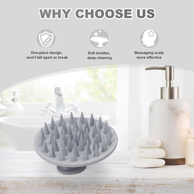 Brosse Meartchy en silicone utilisée sur un cuir chevelu humide