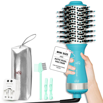Brosse soufflante Hair trends vue de face avec finition en titane