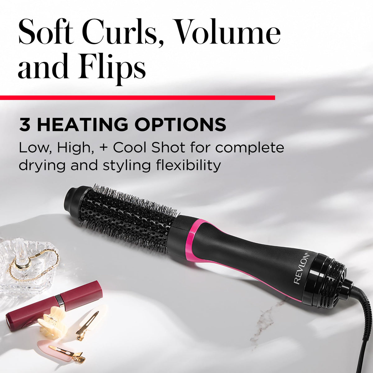 Brosse soufflante REVLON avec cheveux stylés