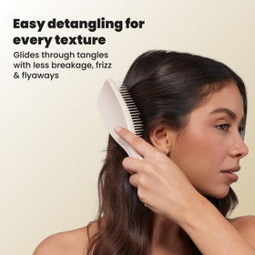 Brosse TANGLE TEEZER Ultimate avec cheveux démêlés