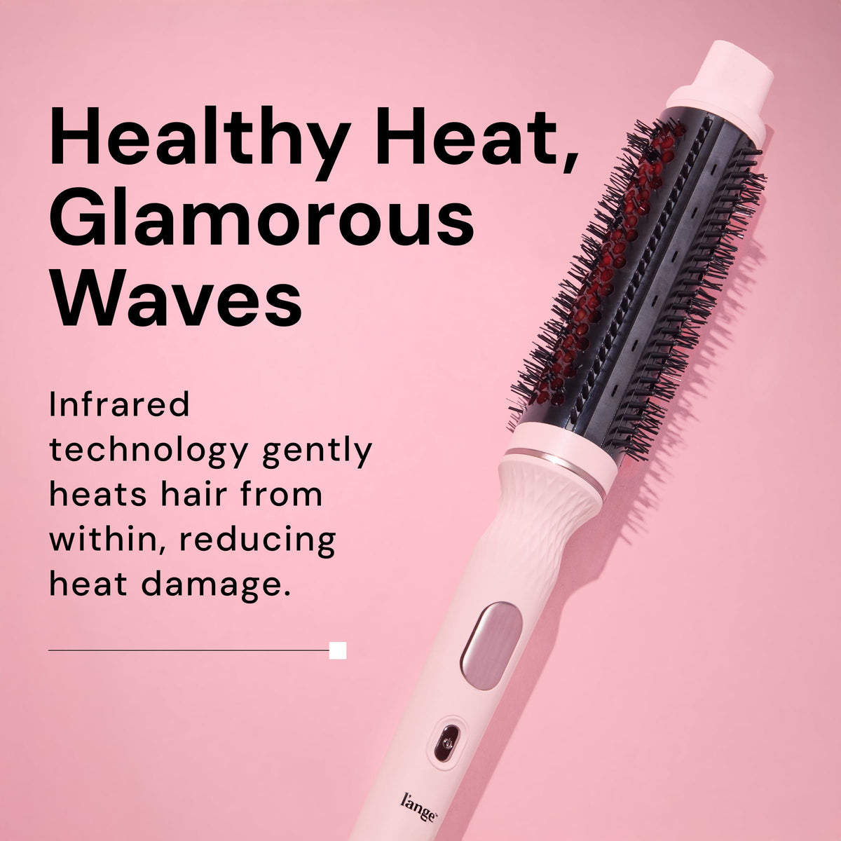 Brosse Thermique GlamWave L'ANGE HAIR en usage sur cheveux