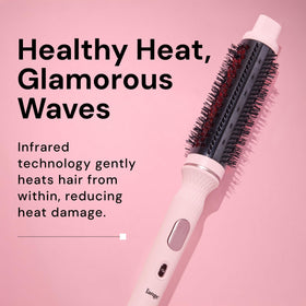 Brosse Thermique GlamWave L'ANGE HAIR en usage sur cheveux