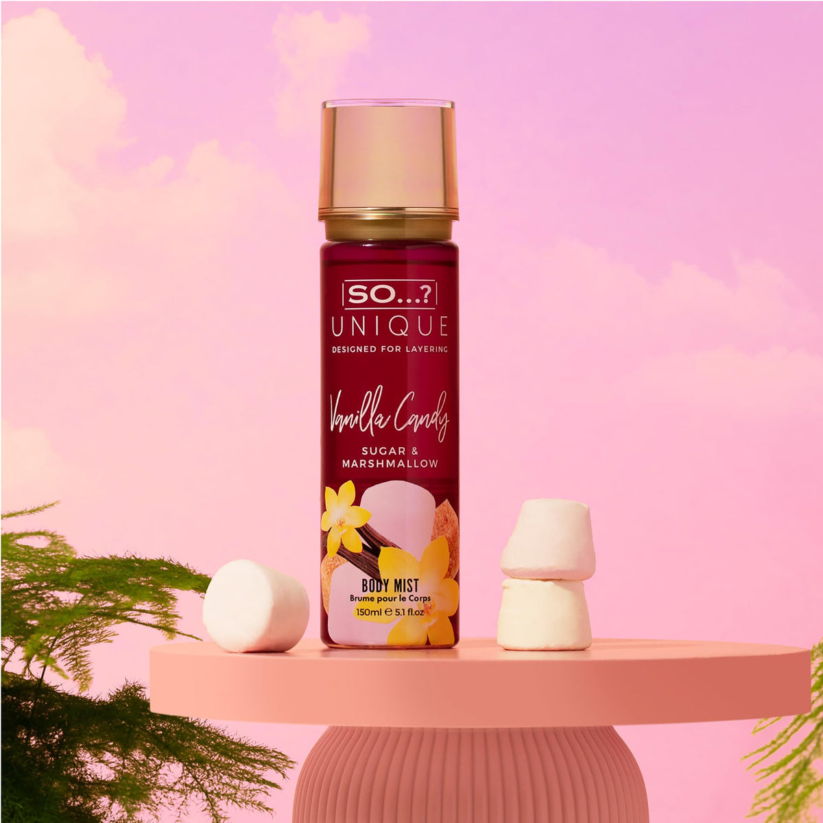 Brume corporelle Vanille Sucrée So...? avec des fruits en arrière-plan