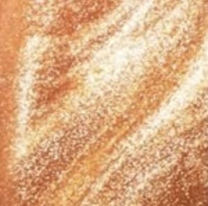 Brume ICONIC LONDON lors d'une routine de maquillage