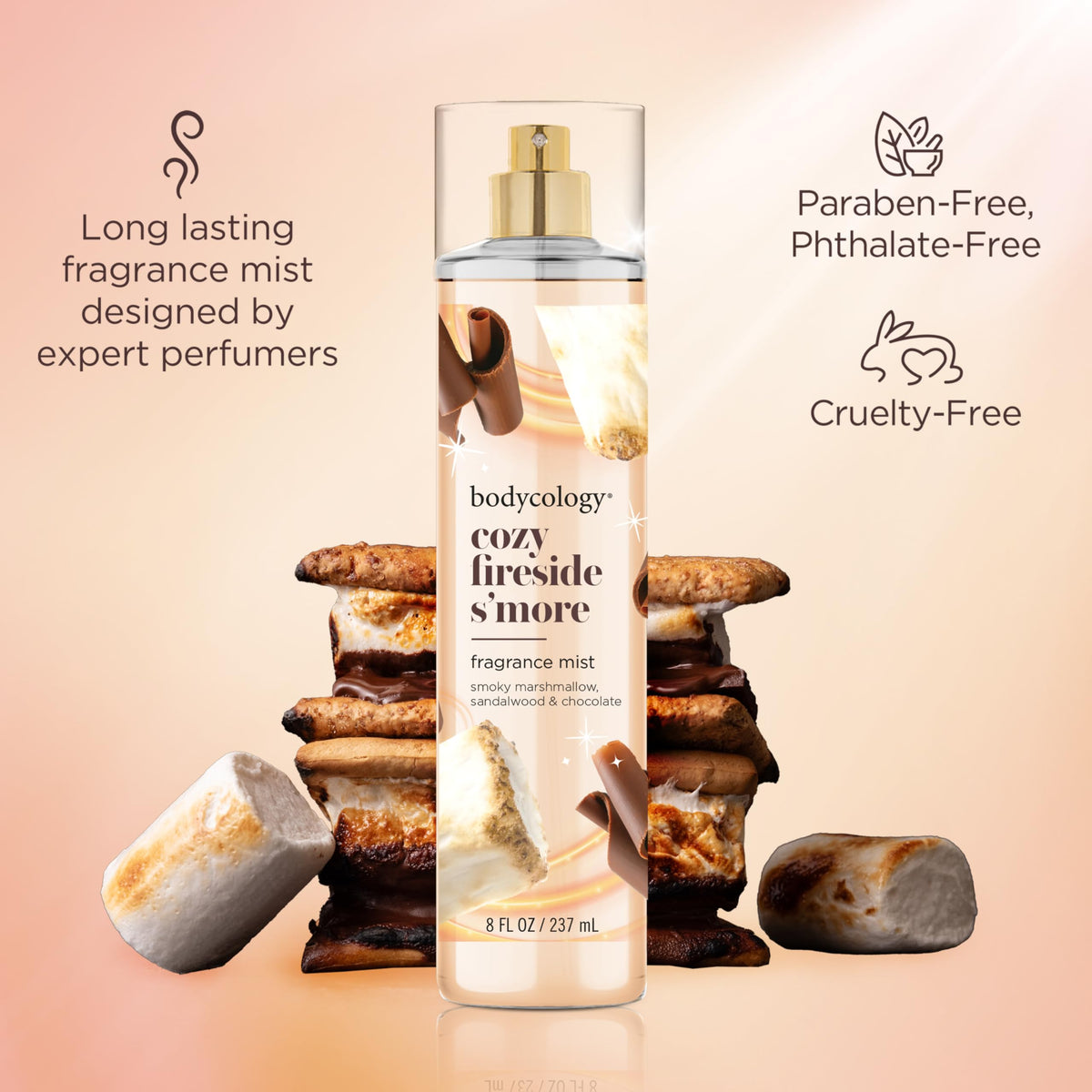 Brume parfumée Cozy Fireside S'more appliquée sur un poignet
