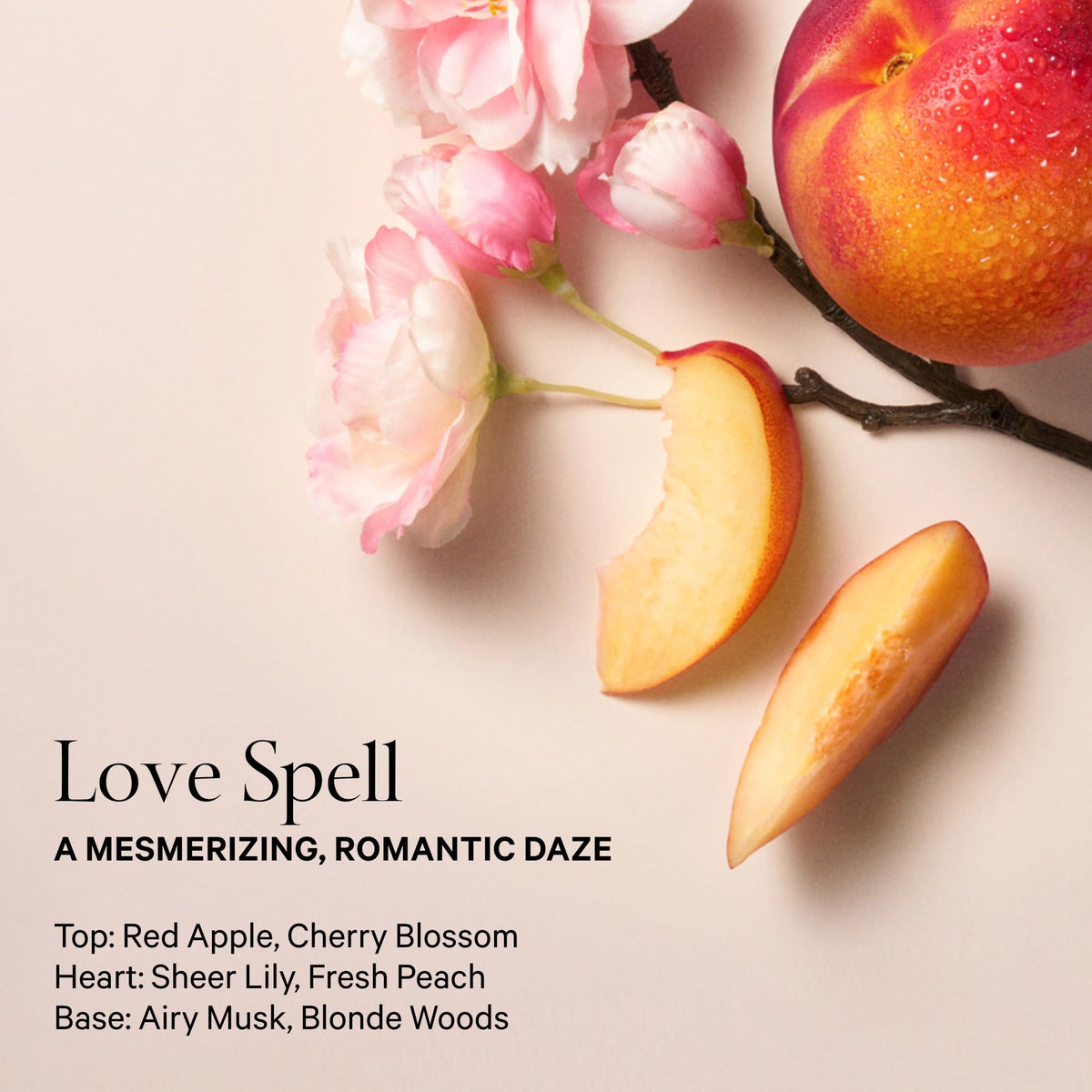 Brume parfumée Love Spell Victoria's Secret en situation lifestyle