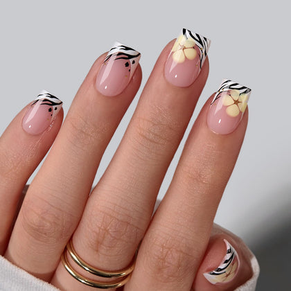 BTArtbox faux ongles press-on Isle Plumeria en boîte