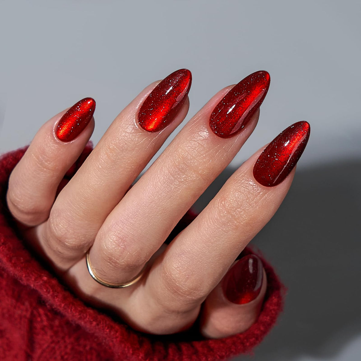 BTArtbox faux ongles pressés Mystic Ruby rouge sombre avant