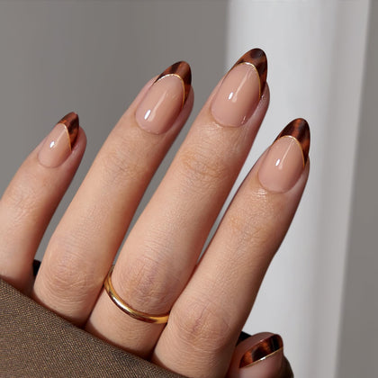 BTArtbox faux ongles tortoise shell court amande, présentation avant