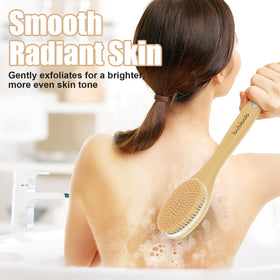 Bubbob Brosse de Douche Longue suspendue montrant la corde de suspension