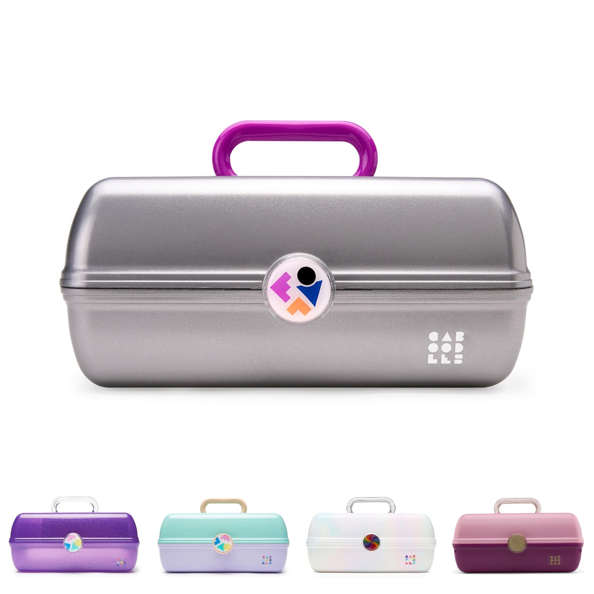 Caboodles On-The-Go Girl organisateur de maquillage couleur argentée vue de face