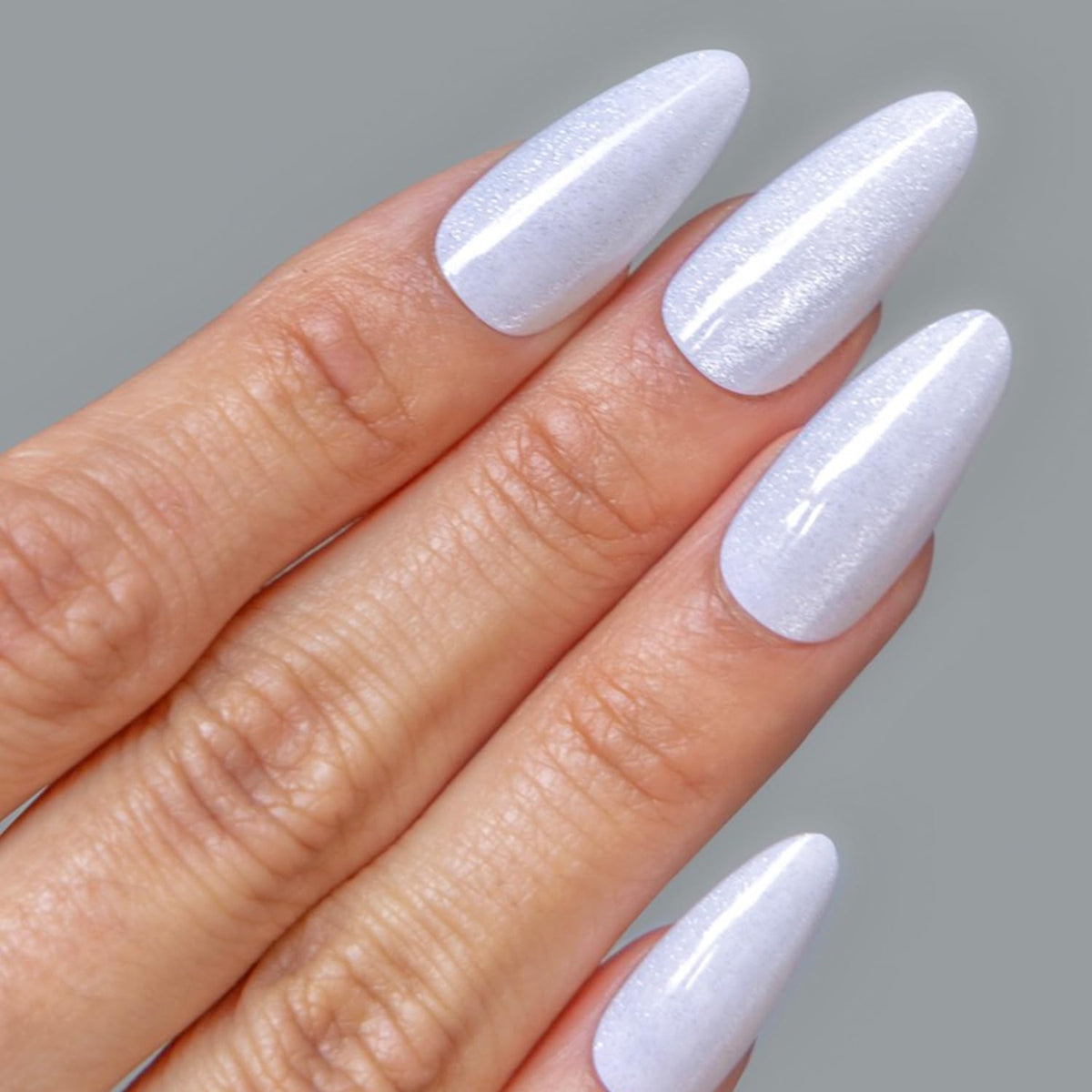 CALA colle pour ongles professionnelle en utilisation