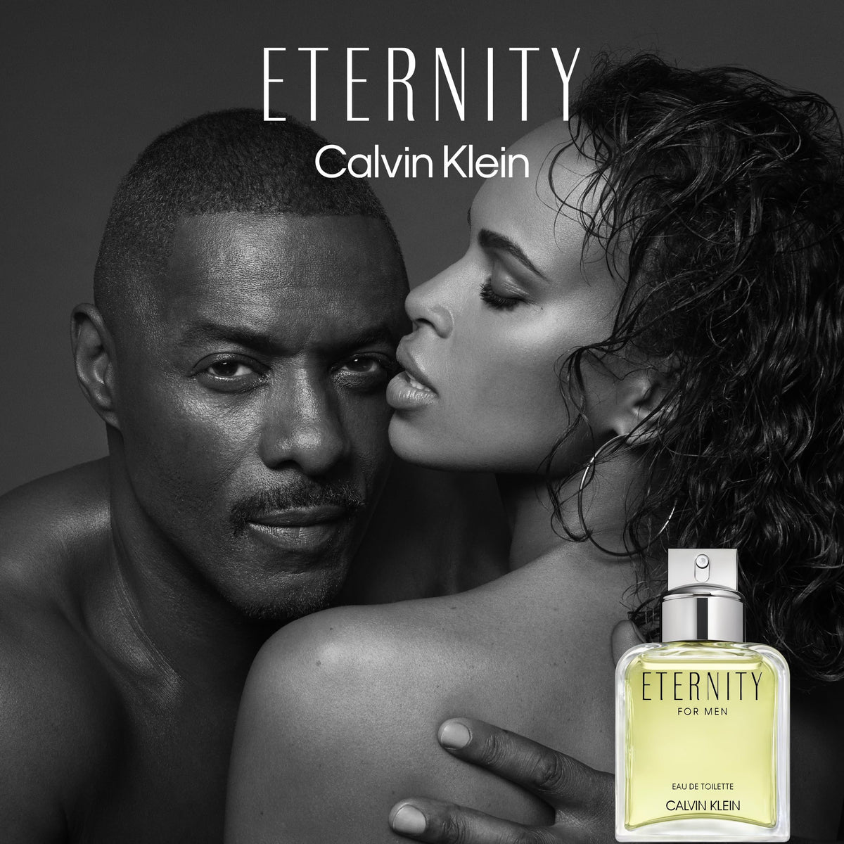 Calvin Klein Eternity flacon sur une surface réfléchissante