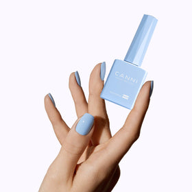 CANNI Vernis Gel en ambiance de manucure