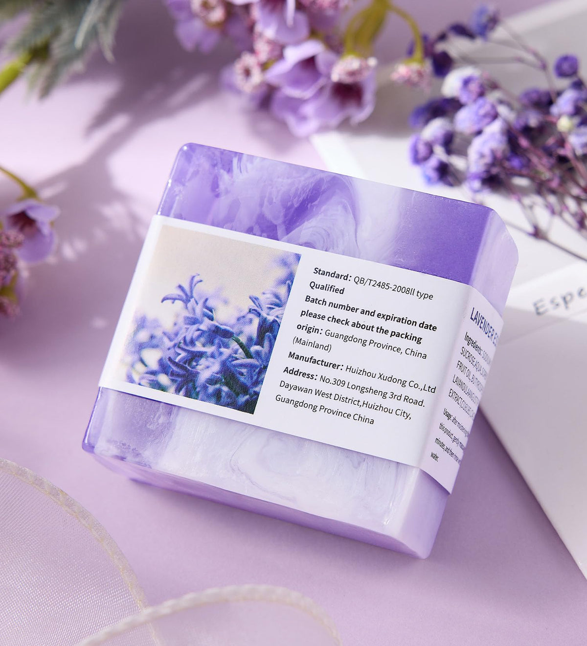 Carte de vœux avec fleurs séchées incluse dans le coffret