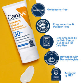 CeraVe Crème Solaire Minérale SPF 30 avec applicateur sur une main
