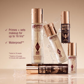Charlotte Tilbury Airbrush Flawless Spray sur fond blanc