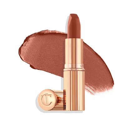Charlotte Tilbury Rouge à Lèvres Matte Revolution couleur Super Fabulous front view
