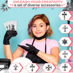 Charms en croix argentés avec des gemmes colorées