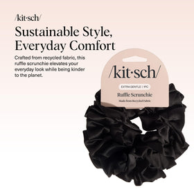 Chouchou satin noir Kitsch porté sur un poignet
