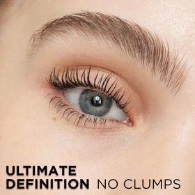 Cils allongés avec mascara L'Oreal Paris