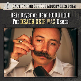 Cire à moustache Death Grip sur un fond en bois