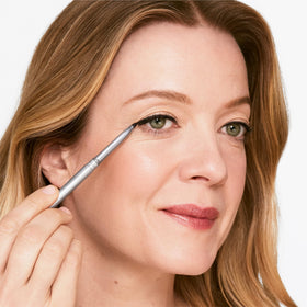 Clinique Quickliner For Eyes crayon eyeliner en position verticale